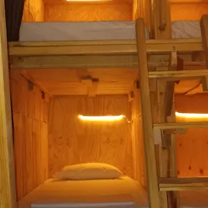 Tropico 20 Pdc Auberge de jeunesse