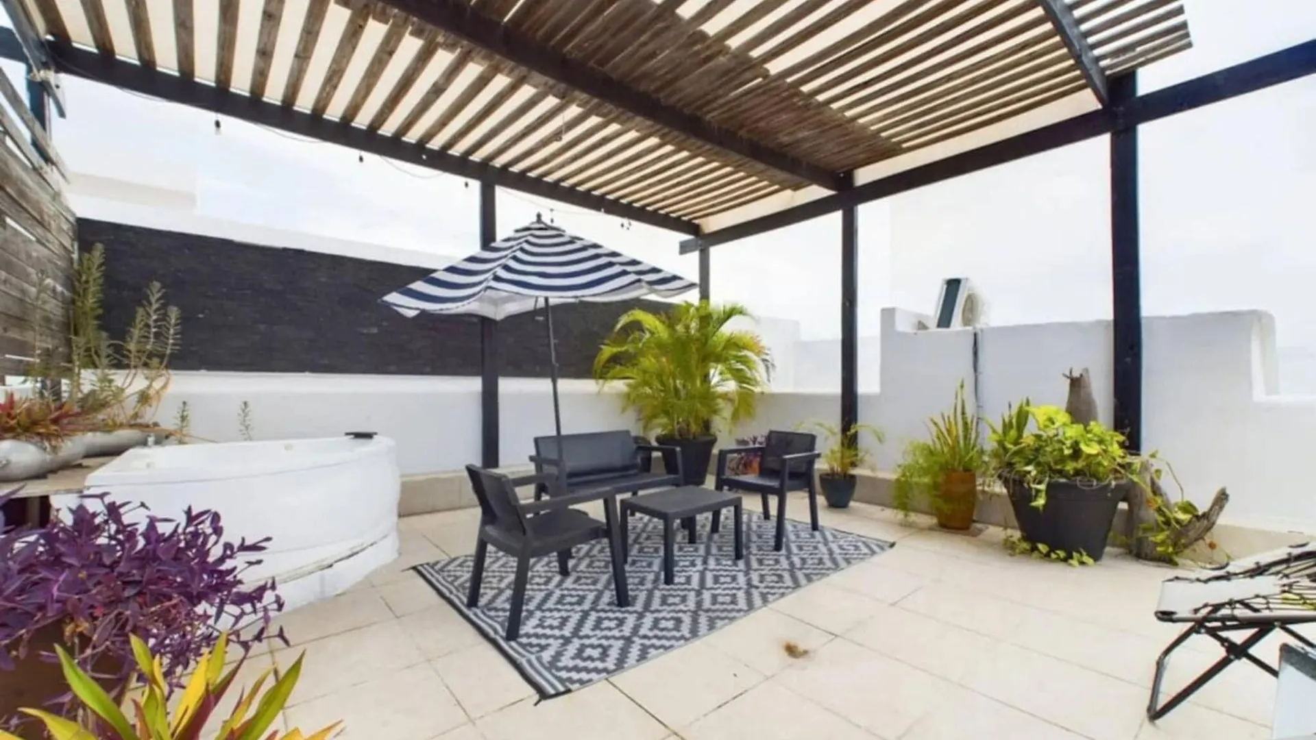 Stylish 2Br Penthouse Rooftop In פלאייה דל כרמן 0*,  מקסיקו